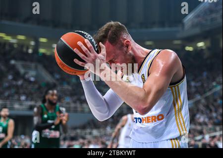 Athen, Lombardei, Griechenland. Dezember 2023. 31 DZANAN MUSA .of Real Madrid während der Euroleague, Runde 13, Spiel zwischen Panathinaikos AKTOR Athen und Real Madrid in der OAKA Altion Arena am 7. Dezember 2023 in Athen, Griechenland. (Kreditbild: © Stefanos Kyriazis/ZUMA Press Wire) NUR REDAKTIONELLE VERWENDUNG! Nicht für kommerzielle ZWECKE! Stockfoto