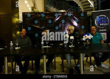 Valencia, Carabobo, Venezuela. Dezember 2023. Dezember 2023. Yordano Di Marzo (2. R), italienisch-venezolanischer Singer-Songwriter, Gewinner des Grammy-Preises, während einer Pressekonferenz im Manantial Hotel, während eines Konzerts mit Geremias, im Madeirense Club in Valencia, Bundesstaat Carabobo. Foto: Juan Carlos Hernandez (Credit Image: © Juan Carlos Hernandez/ZUMA Press Wire) NUR REDAKTIONELLE VERWENDUNG! Nicht für kommerzielle ZWECKE! Stockfoto