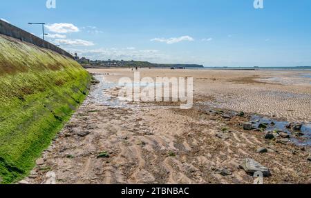 Landschaft am Gold Beach in der Nähe von Arromanches-les-Bains, einer der fünf Gebiete der alliierten Invasion des von Deutschland besetzten Frankreich in der Normandie Stockfoto