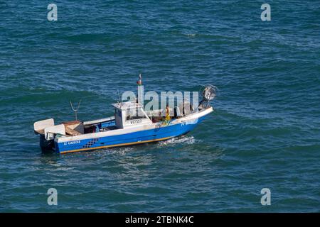 Handwerkliche Fischerei im Mittelmeer. Argeles-sur-Mer, Occitanie, Frankreich Stockfoto