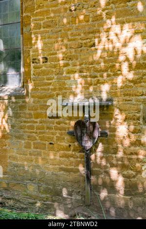 Außenansicht der St Peter & St Paul's Abington Church in Northampton, England, Großbritannien Stockfoto