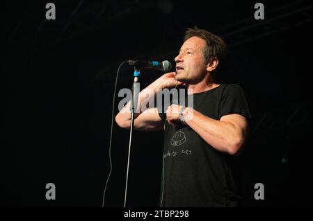 18. November 2023: Schauspieler David Duchovny tritt mit seiner Band in Mailand auf Stockfoto