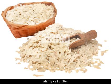 Flacher Reis aus Südostasien mit Holzschaufel Stockfoto