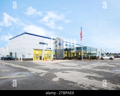 Yorkville, New York - 23. November 2023: Subaru of Utica ist ein autorisierter Händler, der ausschließlich Subaru-Fahrzeuge, zertifizierte Gebrauchtfahrzeuge, Stockfoto