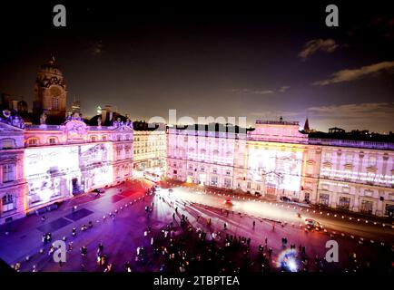 Lyon, Frankreich. Dezember 2023. © PHOTOPQR/LE PROGRES/Richard MOUILLAUD - Lyon 06/12/2023 - Fête des Lumières -Fête des Lumières Place des Terreaux Lyon, Frankreich 7. dezember 2023 Fetes des Lumieres - Lichterfestival Credit: MAXPPP/Alamy Live News Stockfoto