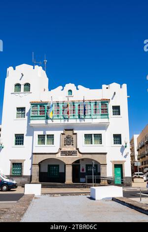 Delegacion del Gobierno Area de Sanidad y Policia Sozialbüro Gebäude. Delegation der lokalen Regierung für die autonome Gemeinde Las Palmas. Absurd Stockfoto