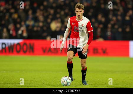 Rotterdam, Niederlande. Dezember 2023. Mats Wieffer von Feyenoord im Einsatz während des niederländischen Eredivisie-Spiels zwischen Feyenoord und FC Volendam am 7. Dezember 2023 in Rotterdam (Niederlande) Credit: dpa/Alamy Live News Stockfoto