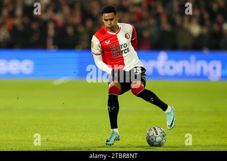 Rotterdam, Niederlande. Dezember 2023. Marcos Lopez von Feyenoord im Einsatz während des niederländischen Eredivisie-Spiels zwischen Feyenoord und FC Volendam am 7. Dezember 2023 in Rotterdam (Niederlande) Credit: dpa/Alamy Live News Stockfoto