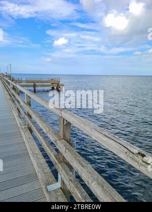 Deutschland, Mecklenburg-Vorpommern, Halbinsel Fischland-Darß-Zingst, Pier Stockfoto