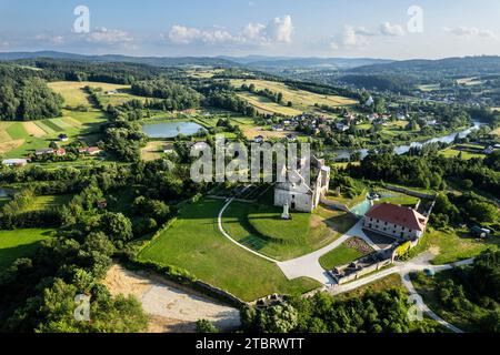 Europa, Polen, Woiwodschaft Podkarpackie, Zagorz, Ruinen des Klosters der barfüßigen Karmeliten Stockfoto