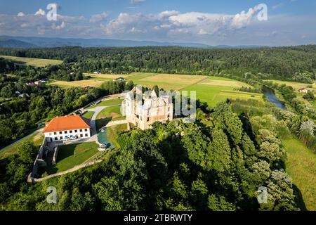 Europa, Polen, Woiwodschaft Podkarpackie, Zagorz, Ruinen des Klosters der barfüßigen Karmeliten Stockfoto