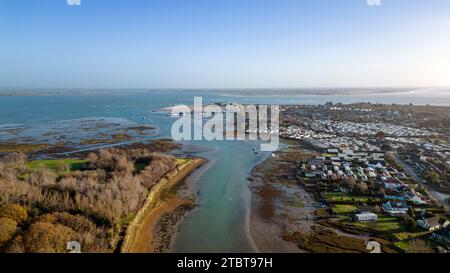 Luftaufnahme des Mengham Rythe Creek auf Hayling Island, Hampshire Stockfoto