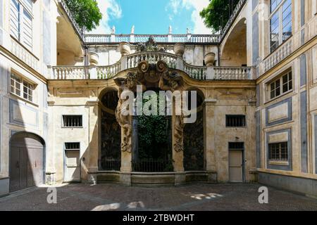 Genua, Italien - 29. Juli 2022: Palazzo Lomellino di Strada Nuova in der Via Garibaldi in Genua in Ligurien Stockfoto