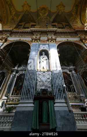 Genua, Italien - 29. Juli 2022: Barockkirche Chiesa dei Santi Vittore e Carlo. Stockfoto