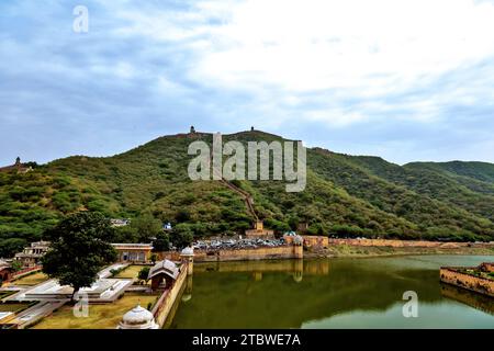 Panoramablick von der Spitze von Amer Fort, Jaipur, Rajasthan, Indien. Stockfoto