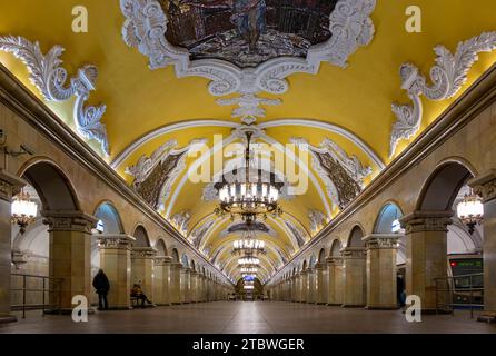 Ein Bild von Komsomolskaja, d.h. einer U-Bahn-Station in Moskau Stockfoto