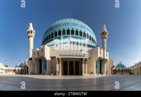 Ein Panoramabild der König-Abdullah-Moschee in Amman Stockfoto