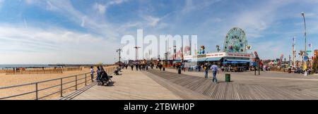 Ein Panoramabild von Coney Island Stockfoto