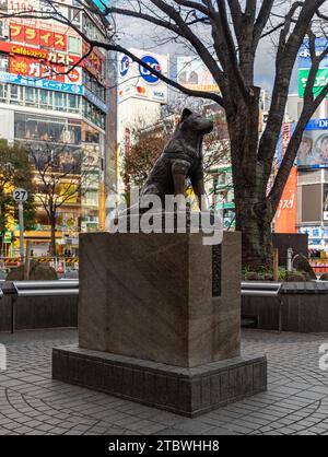 Ein Bild der Hachiko-Gedenkstatue in Shibuya (Tokio) Stockfoto