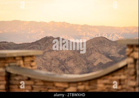 Sonnenuntergang im Coachella Valley am Coachella Valley Vista Point Stockfoto