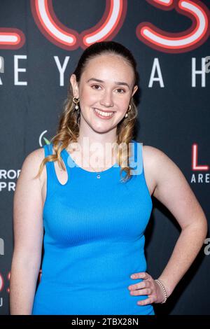 Los Angeles, USA. Dezember 2023. Schauspielerin Claire Dewar besucht Los Angeles Cosplay-Filmpremiere von LOST COS im Laemmle NoHo 7 Cinemas, Los Angeles, CA 8. Dezember 2023 Credit: Eugene Powers/Alamy Live News Stockfoto