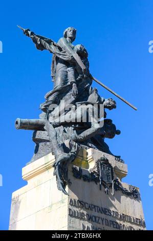 Statue für spanische Artilleriekapitäne. Feature oder Detail in der Skulptur D. Luis Daoiz y Dom Pedro Velarde Stockfoto