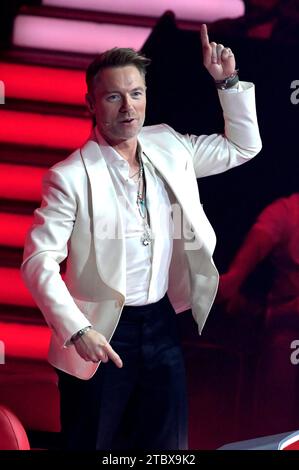 Ronan Keating im Finale der 13. Staffel der Castingshow „The Voice of Germany“ 2023 im Studio H Berlin Adlershof. Berlin, 08.12.2023 Stockfoto