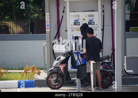 Das Gebäude der Benzin-Indo-Mobile-Tankstelle Stockfoto