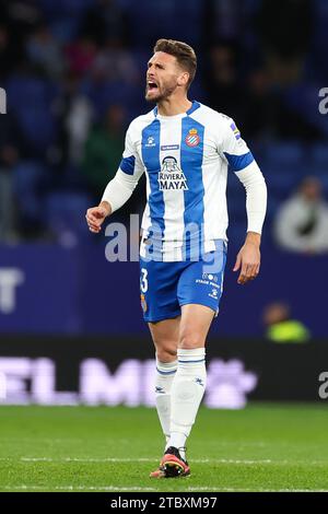 Barcelona, Spanien. Dezember 2023. Sergi Gomez von RCD Espanyol während des spanischen Liga Hypermotion Spiels zwischen RCD Espanyol und Real Zaragoza im Stage Front Stadium in Barcelona am 08. Dezember 2023. Quelle: DAX Images/Alamy Live News Stockfoto