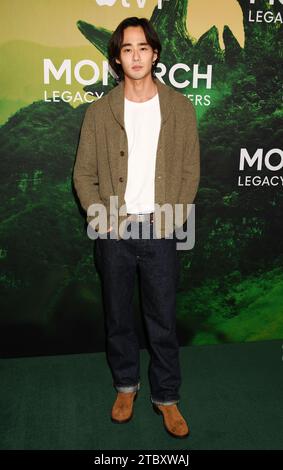 West Hollywood, Kalifornien, USA. Dezember 2023. Ren Watabe nimmt am 8. Dezember 2023 an der neuen Apple TV-Serie „Monarch: Legacy of Monsters“ im London West Hollywood in Beverly Hills Teil. Quelle: Jeffrey Mayer/Jtm Photos/Media Punch/Alamy Live News Stockfoto