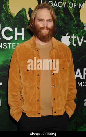West Hollywood, Kalifornien, USA. Dezember 2023. Wyatt Russell nimmt am 8. Dezember 2023 an der neuen Apple TV-Serie „Monarch: Legacy of Monsters“ im London West Hollywood in Beverly Hills Teil. Quelle: Jeffrey Mayer/Jtm Photos/Media Punch/Alamy Live News Stockfoto