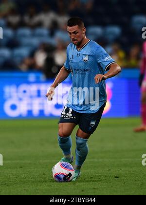 Moore Park, Australien. Dezember 2023. Róbert Mak vom Sydney FC wird während des 7. Runde-Spiel der A-League 2023/24 zwischen Sydney FC und Macarthur FC im Allianz Stadium in Aktion gesehen. Endstand Macarthur FC 2:0 Sydney FC. (Foto: Luis Veniegra/SOPA Images/SIPA USA) Credit: SIPA USA/Alamy Live News Stockfoto