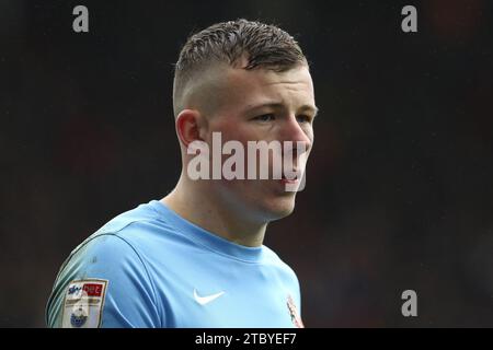 Sunderland, Großbritannien. Dezember 2023. Anthony Patterson aus Sunderland während des Sky Bet Championship Matches zwischen Sunderland und West Bromwich Albion im Stadium of Light, Sunderland am Samstag, den 9. Dezember 2023. (Foto: Robert Smith | MI News) Credit: MI News & Sport /Alamy Live News Stockfoto