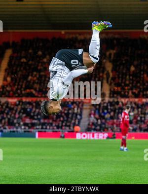 Omari Hutchinson von Ipswich Town feiert das zweite Tor ihrer Mannschaft während des Sky Bet Championship Matches im Riverside Stadium, Middlesbrough. Bilddatum: Samstag, 9. Dezember 2023. Stockfoto