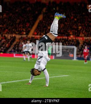 Omari Hutchinson von Ipswich Town feiert das zweite Tor ihrer Mannschaft während des Sky Bet Championship Matches im Riverside Stadium, Middlesbrough. Bilddatum: Samstag, 9. Dezember 2023. Stockfoto