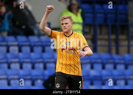 Birkenhead, Großbritannien. Dezember 2023. Will Evans aus Newport County feiert, nachdem er seinem Team das 1. Tor geschossen hat. EFL Skybet Football League Two Match, Tranmere Rovers gegen Newport County, Prenton Park, Birkenhead, Wirral am Samstag, den 9. Dezember 2023. Dieses Bild darf nur für redaktionelle Zwecke verwendet werden. Nur redaktionelle Verwendung, .PIC von Chris Stading/ Credit: Andrew Orchard Sportfotografie/Alamy Live News Stockfoto