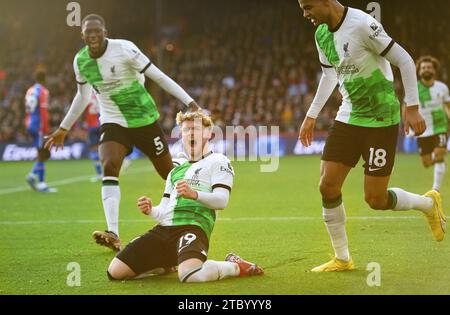 London, Großbritannien. Dezember 2023 - Crystal Palace gegen Liverpool - Premier League - Selhurst Park. Harvey Elliott feiert das Tor für Liverpool. Bildnachweis: Mark Pain / Alamy Live News Stockfoto