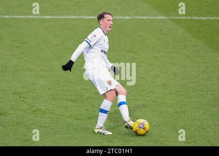 Birkenhead, Großbritannien. Dezember 2023. Regan Hendry von den Tranmere Rovers während des Spiels der EFL SkyBet League Two zwischen den Tranmere Rovers und Newport County im Prenton Park, Birkenhead, England am Samstag, den 9. Dezember 2023 (Foto: Phil Bryan/Alamy Live News) Stockfoto