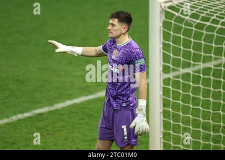 Birkenhead, Großbritannien. Dezember 2023. Luke McGee von den Tranmere Rovers während des Spiels der EFL SkyBet League Two zwischen den Tranmere Rovers und Newport County im Prenton Park, Birkenhead, England am Samstag, den 9. Dezember 2023 (Foto: Phil Bryan/Alamy Live News) Stockfoto