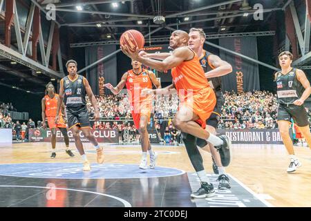 Chemnitz, Deutschland 09. Dezember 2023: BBL Pokal - 1/4 Finale - 2023/2024 - Niners Chemnitz vs. Ratiopharm Ulm im Bild: DeAndre Lansdowne (Chemnitz) Stockfoto