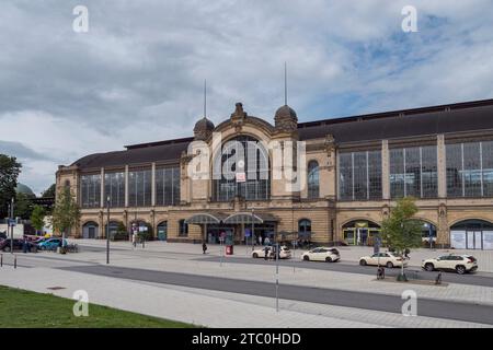 Haupteingang zum Bahnhof Hamburg Dammtor in Hamburg, Deutschland. Stockfoto