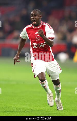 Amsterdam, Niederlande. Dezember 2023. Carlos stürzt Ajax während des niederländischen Eredivisie-Spiels zwischen Ajax und Sparta am 9. Dezember 2023 in Amsterdam, Niederlande Credit: dpa/Alamy Live News Stockfoto