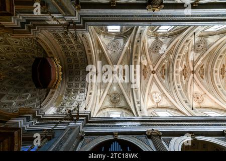 Mailand, Italien - 4. August 2022: Basilica di Santo Stefano Maggiore in Mailand, Italien. Stockfoto