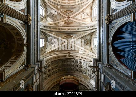 Mailand, Italien - 4. August 2022: Basilica di Santo Stefano Maggiore in Mailand, Italien. Stockfoto