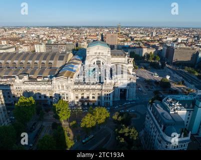 Mailand, Italien - 3. August 2022: Stazione Milano Centrale ist der Hauptbahnhof der Stadt Mailand in der Lombardei in Norditalien. Stockfoto