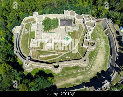 Eine Luftaufnahme der Festung Suceava in Rumänien. Stockfoto