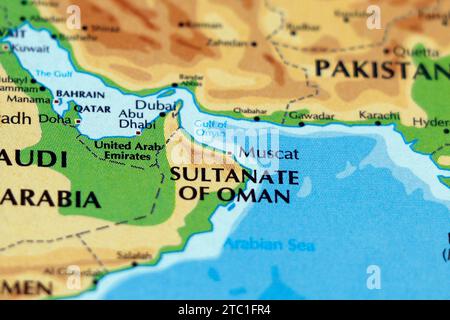 Weltkarte der Länder des Nahen Ostens, katar, oman, vae, bahrain, dubai, abudhabitisch, manama, doha aus nächster Nähe Stockfoto