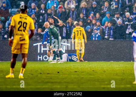 Oslo, Norwegen, 9. Dezember 2023. Emil Breivik von Molde bekommt im Finale des Norwegischen Pokalpokals zwischen Bodø/Glimt und Molde im Ullevål-Stadion in Oslo eine schwere Verletzung Credit: Frode Arnesen/Alamy Live News Stockfoto