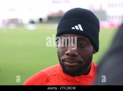 München, Deutschland 10. Dezember 2023: Fussball, Herren, Saison 2023/2024, FC Bayern München, Säbener Straße, Trainingsgelände, Training Alphonso Davies (FC Bayern München) Kopf, Portrait Stockfoto