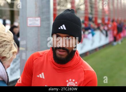 München, Deutschland 10. Dezember 2023: Fussball, Herren, Saison 2023/2024, FC Bayern München, Säbener Straße, Trainingsgelände, Training Eric Maxim Choupo-Moting (FC Bayern München) Kopf, Portrait Stockfoto